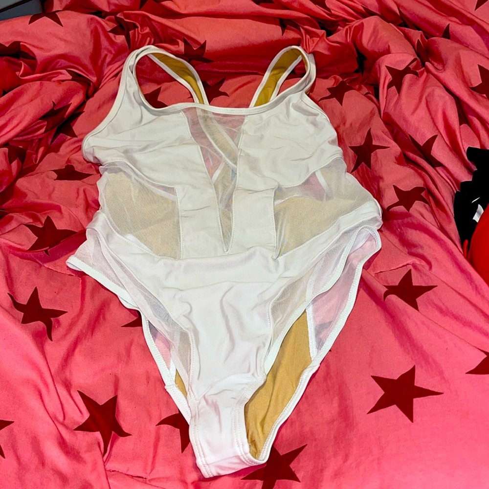 NWOT- WHITE FASHIONNOVA ONE PIECE